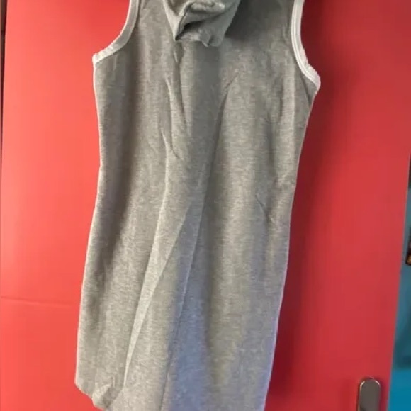 NWOT Disney Cruise Heather Gray Swim Cover Up Hoodie, with Emblem, Sleeveless - Picture 8 of 8